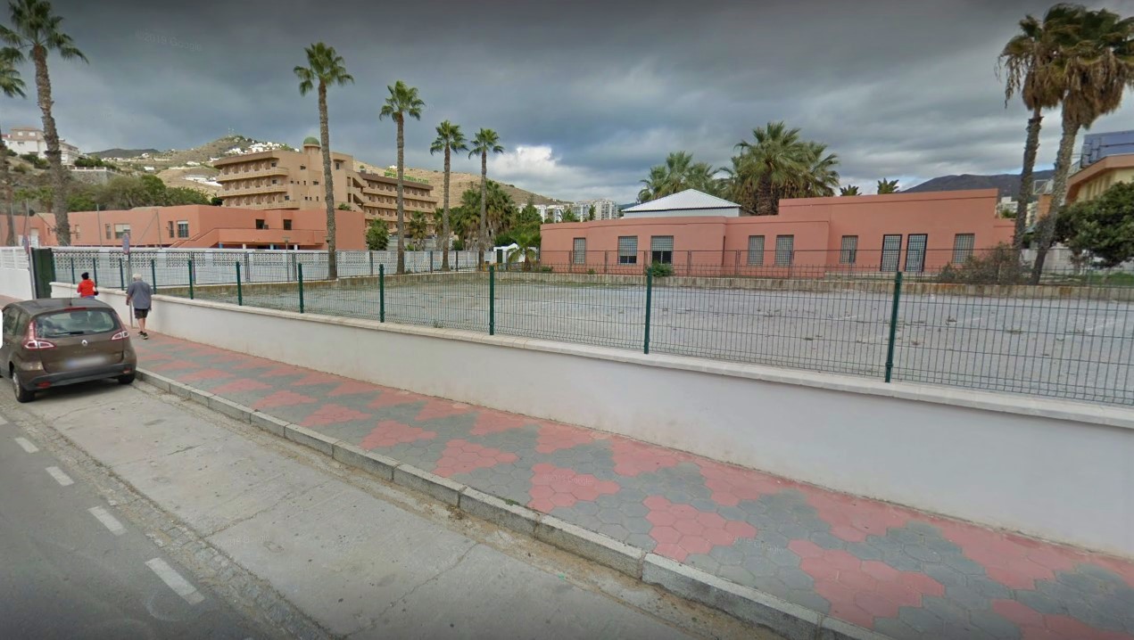 La comunidad escolar rechaza el cierre de la extensin del colegio La Noria. 